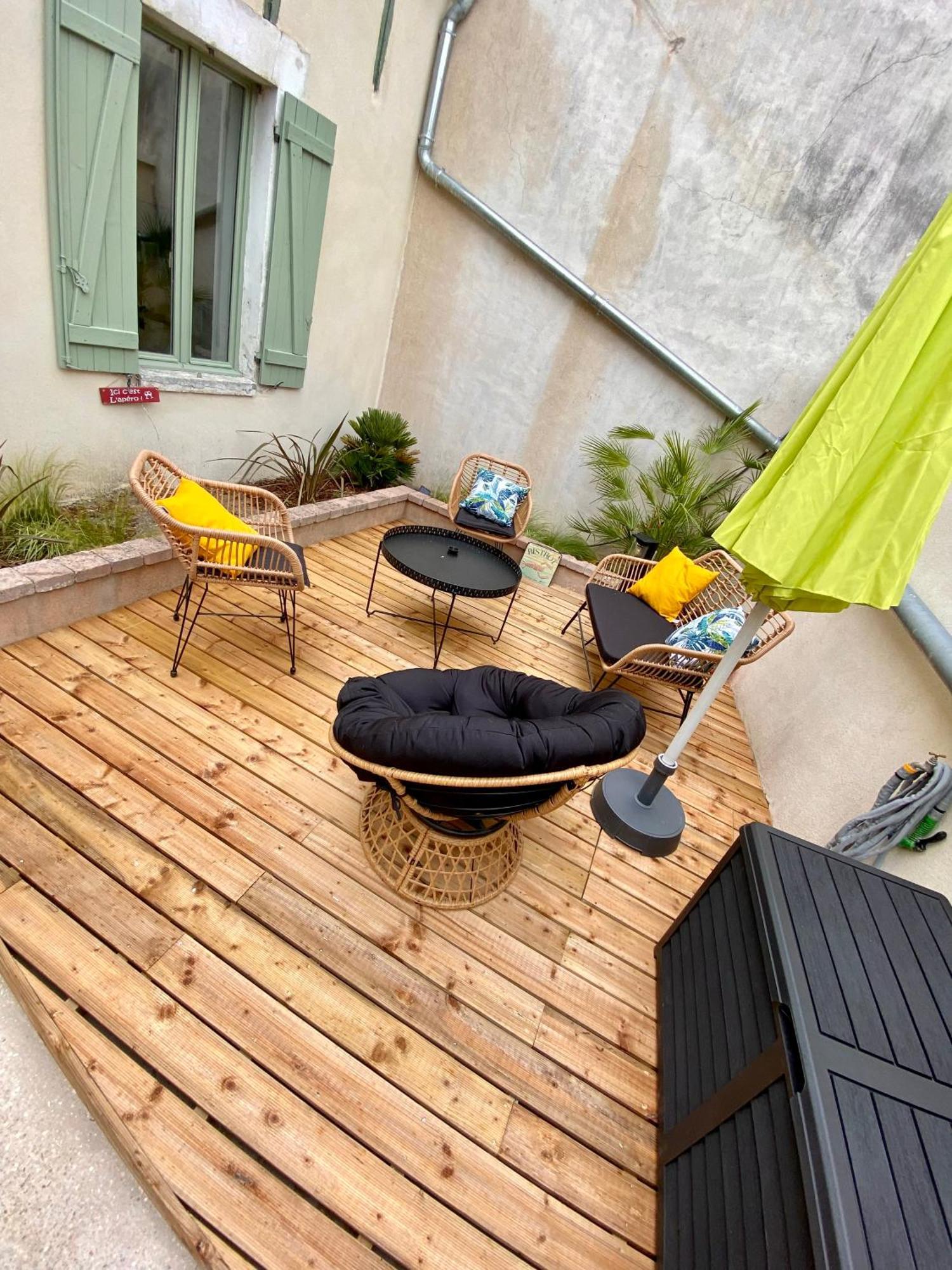 Superbe Appartement Terrasse Et Parking Gratuit Auxerre Exterior photo